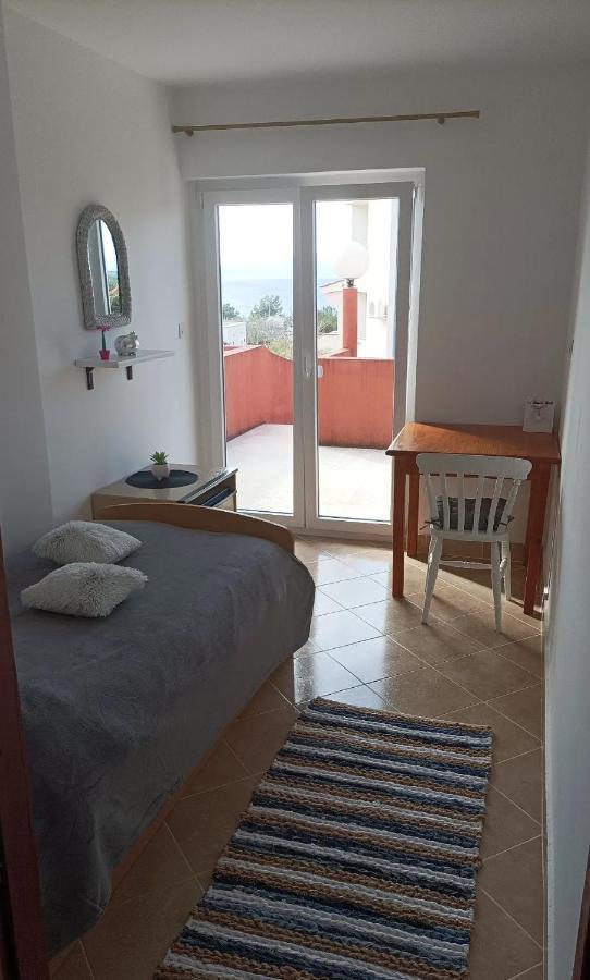 Family Apartments Tomy Punat Buitenkant foto