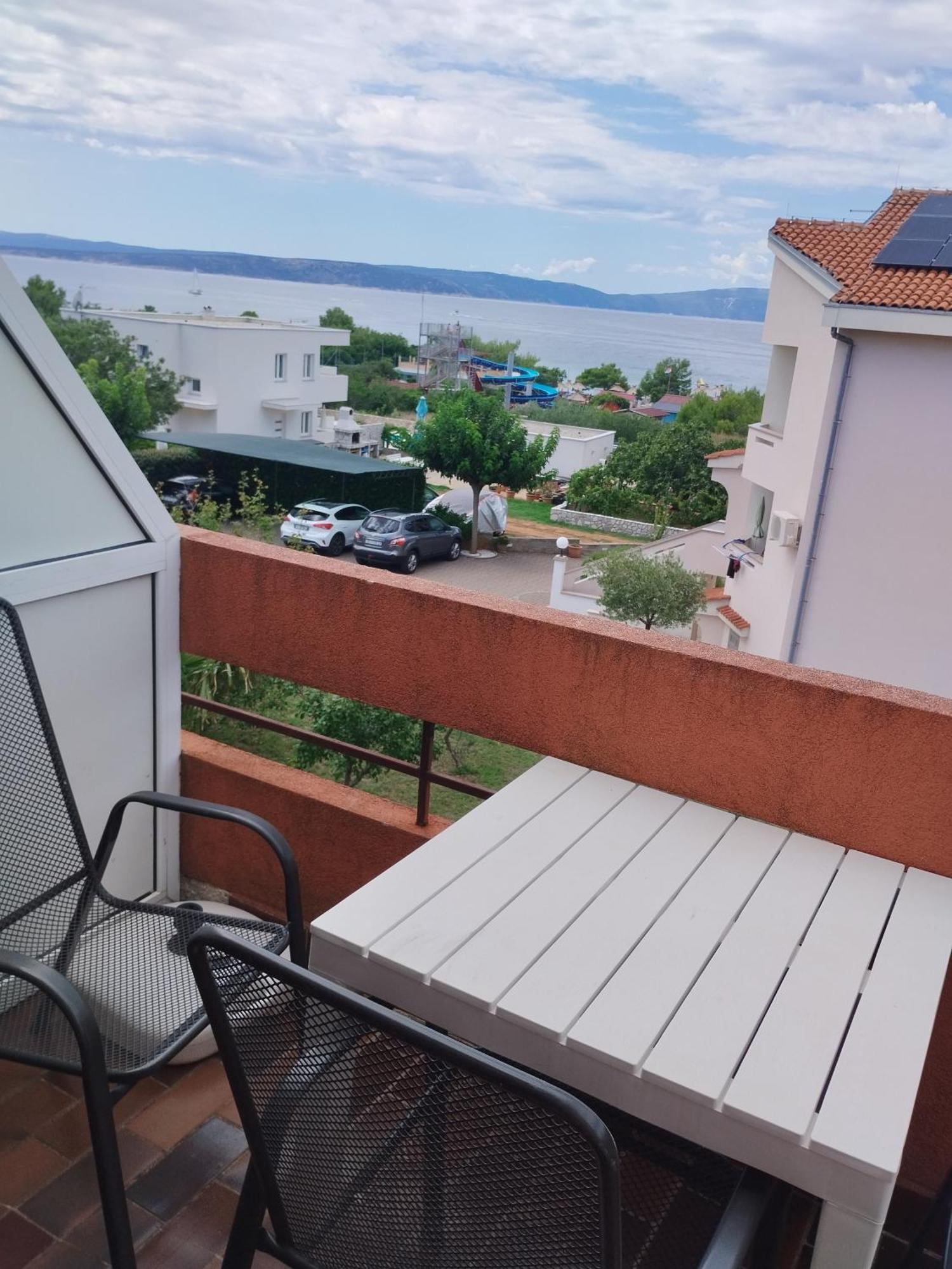 Family Apartments Tomy Punat Buitenkant foto