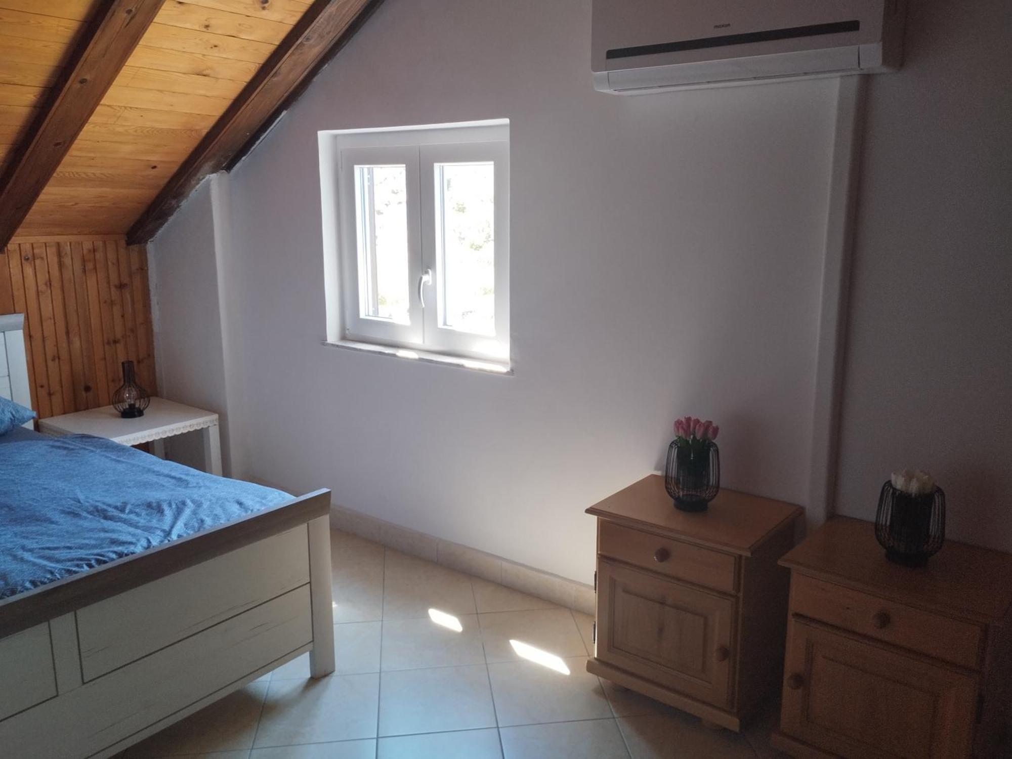Family Apartments Tomy Punat Buitenkant foto
